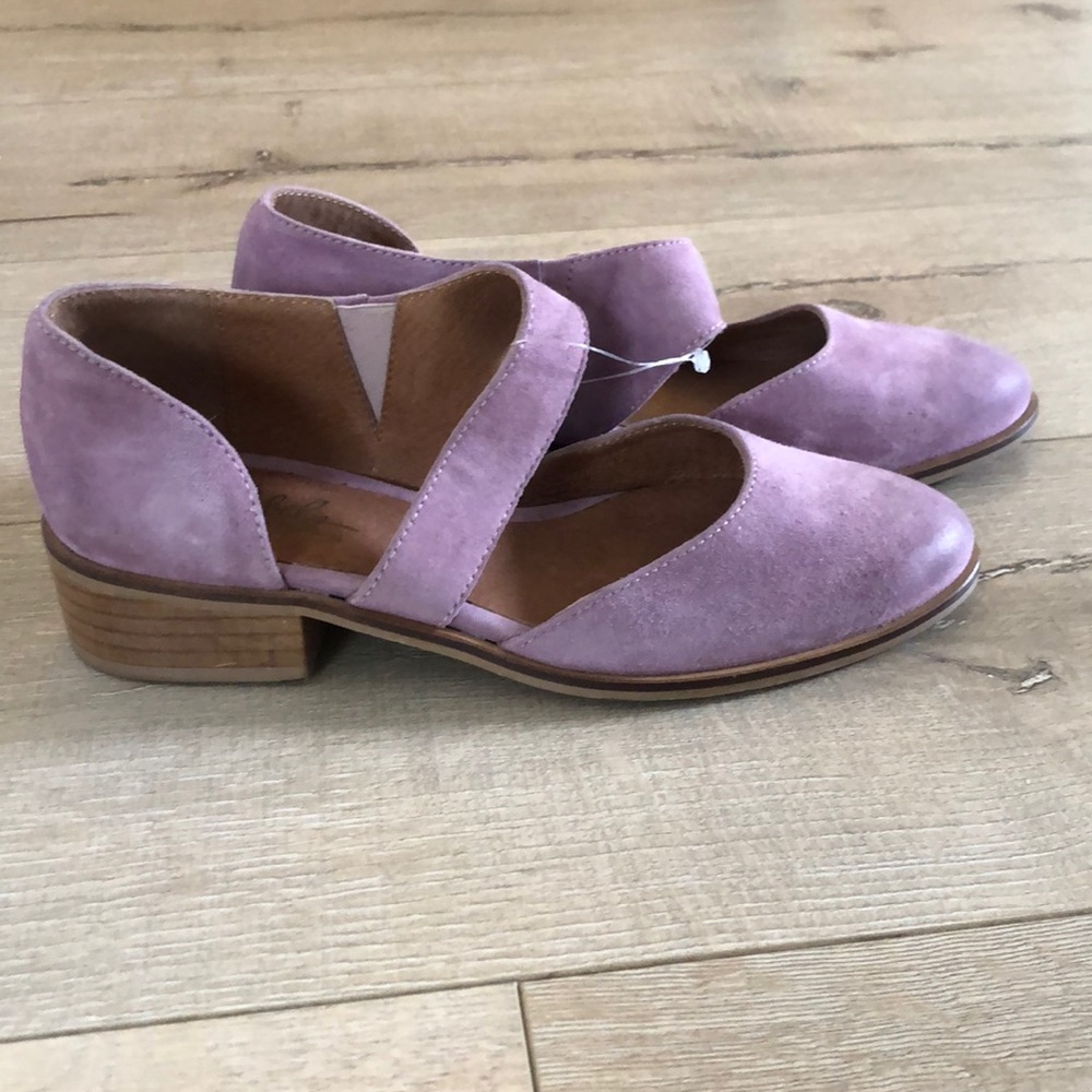 NWOT Rebels Dusty Lilac Suede Shoes